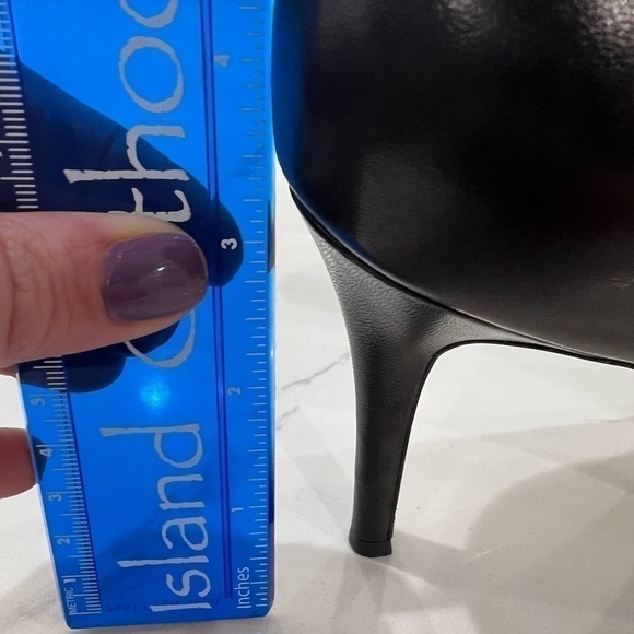 275 CENTRAL Black classic leather pointy toe pumps size 39.5 - Picture 5 of 6